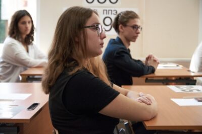 В Рособрнадзоре рассказали, сколько школьников сдадут ЕГЭ в 2025 году.